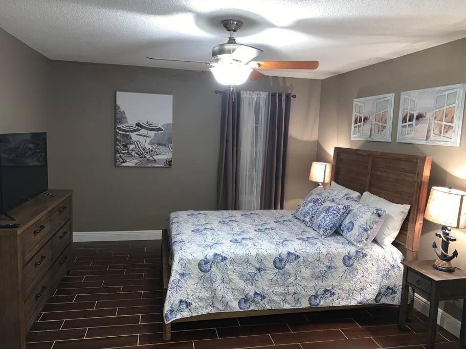 D'S Florida/Alabama Vacation Home ペンサコーラ エクステリア 写真