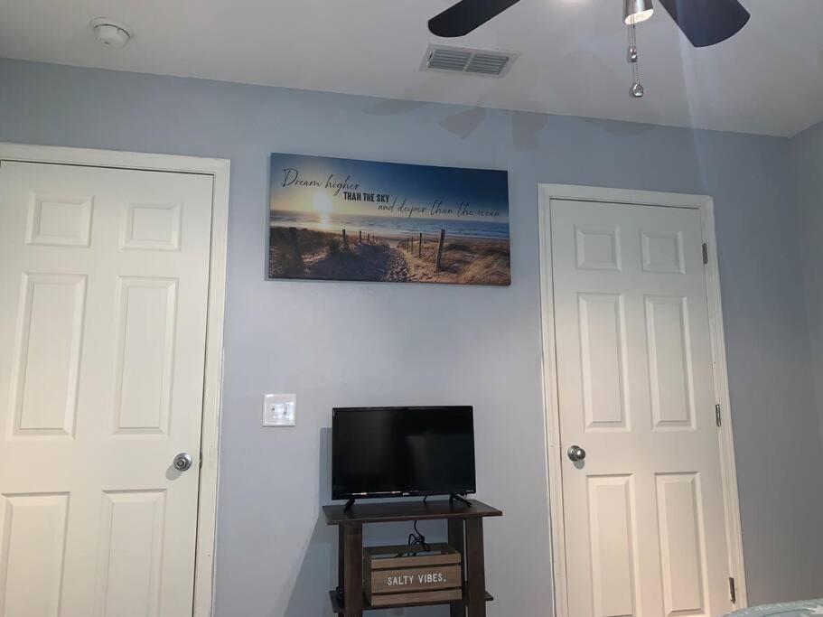 D'S Florida/Alabama Vacation Home ペンサコーラ エクステリア 写真