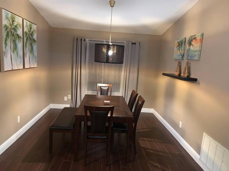 D'S Florida/Alabama Vacation Home ペンサコーラ エクステリア 写真