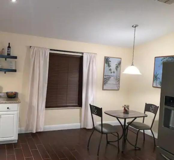 D'S Florida/Alabama Vacation Home ペンサコーラ エクステリア 写真